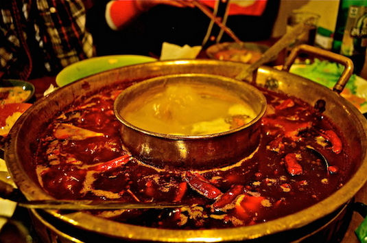 聲帶息肉的病因:辛辣食品