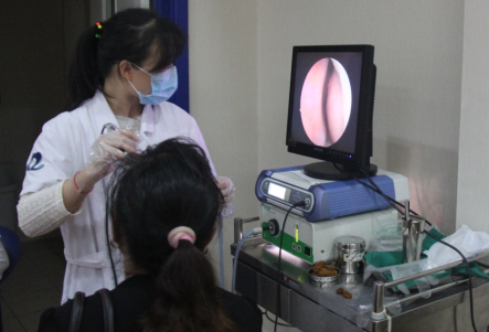 過敏性鼻炎患者在接受檢查