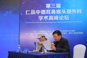 特邀醫(yī)生團主持現場互動、對授課要點作出精彩點評